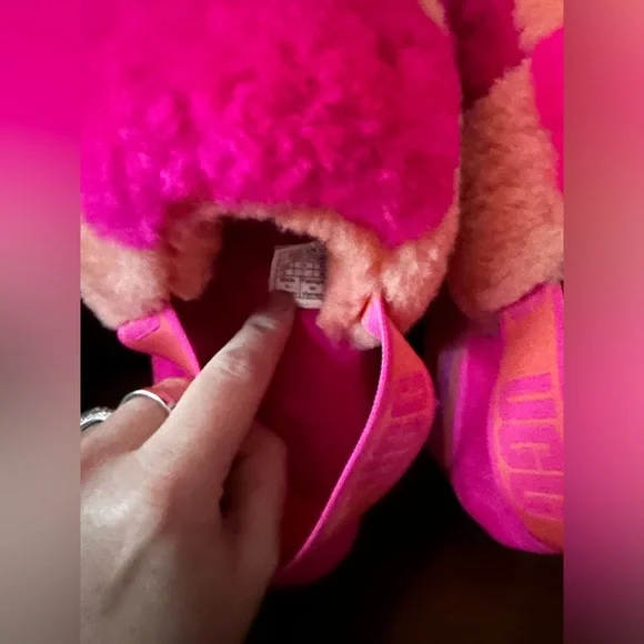 UGG Platform Fluff Sandal Slides - Picture 7 of 10